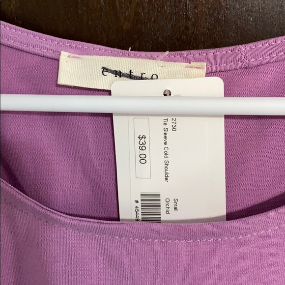 Entro Purple Tie Sleeve Cold Shoulder Top NWT - Picture 2 of 4